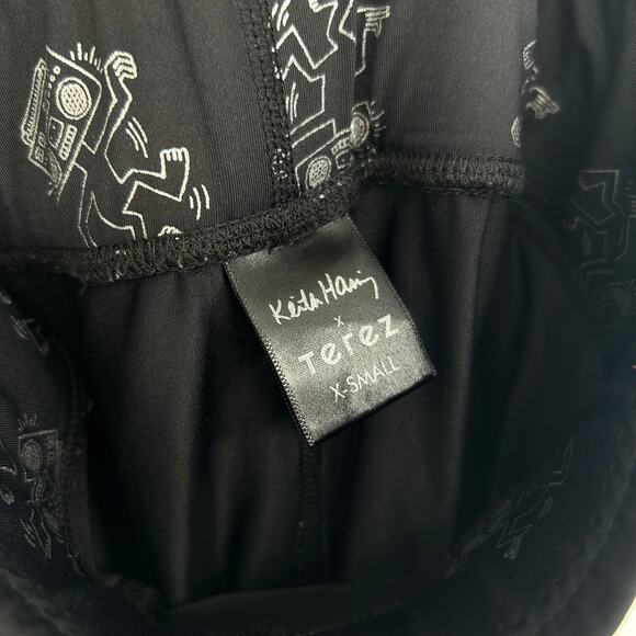 Keith Haring x Terez Black Leggings – Silver Robot Print – Size XS - Picture 3 of 7